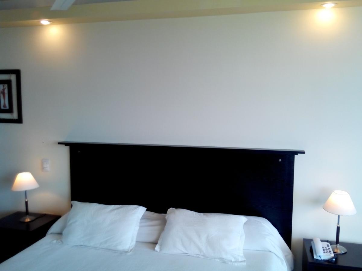 Manantiales Hotel De Turismo Монте-Касерос Экстерьер фото